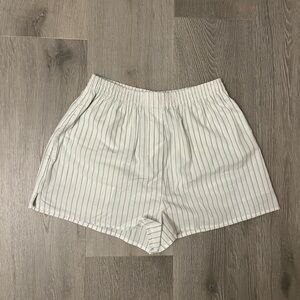 NWOT Aritizia Striped cotton shorts
